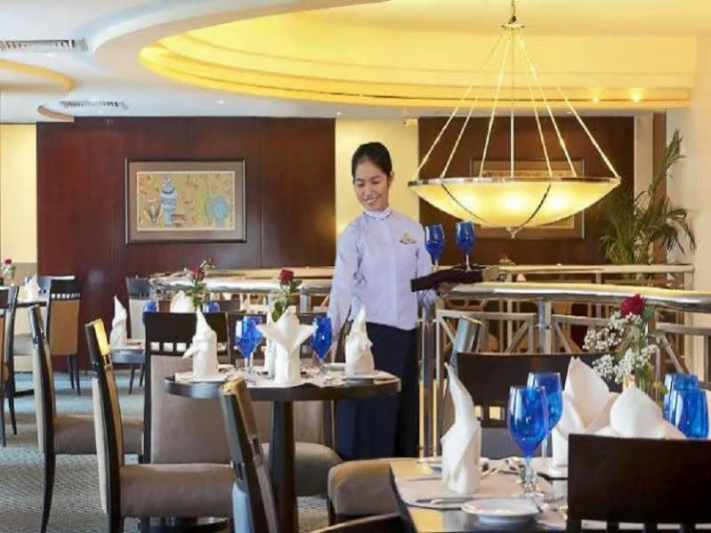 Al Manzel Aparthotel 4*