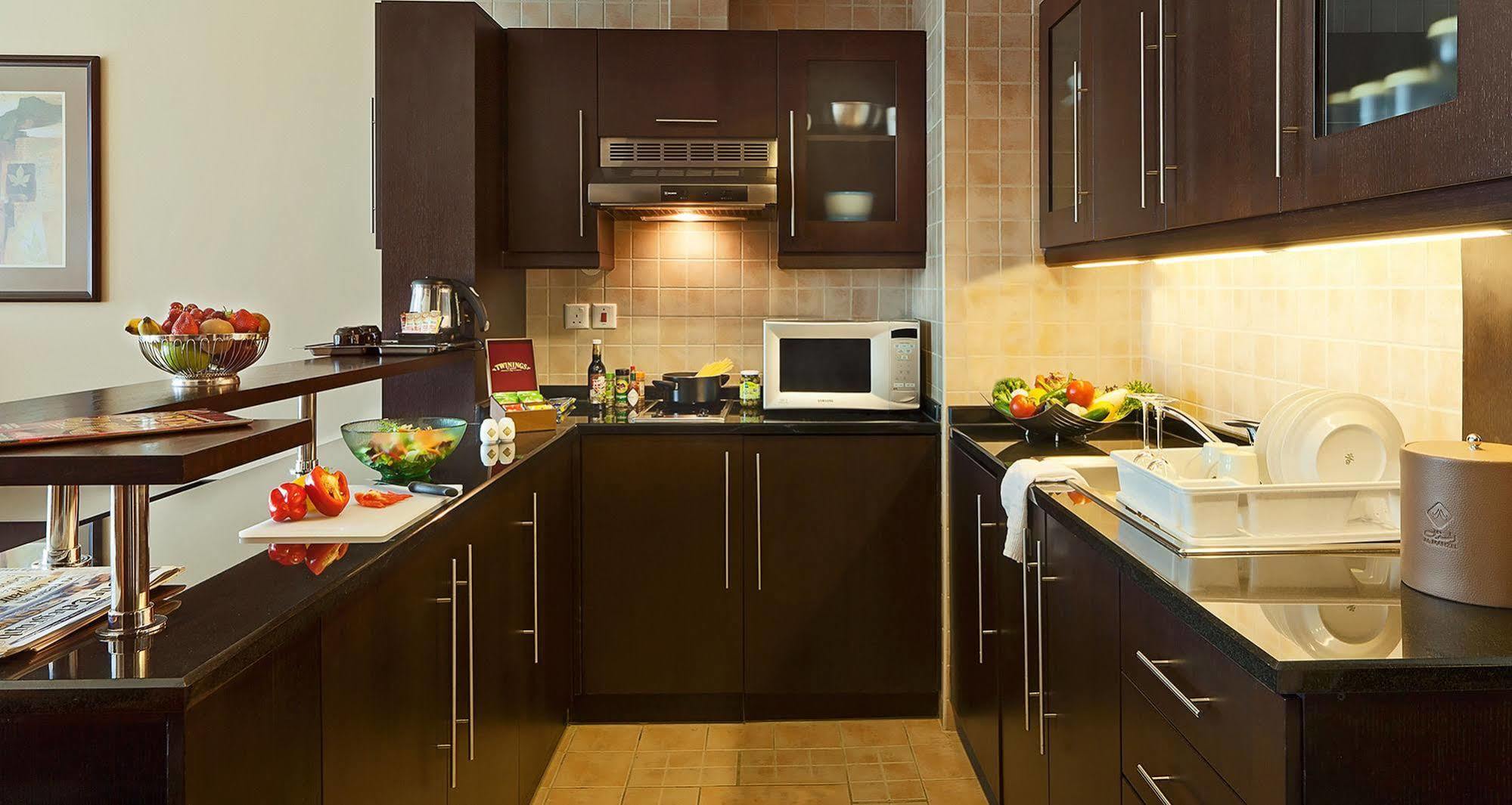 Aparthotel Al Manzel 4*